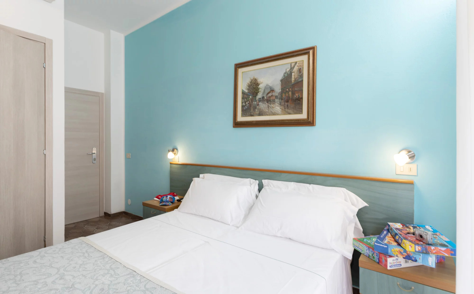 media.Slide-Camera-Family-02-GHouse-Rimini